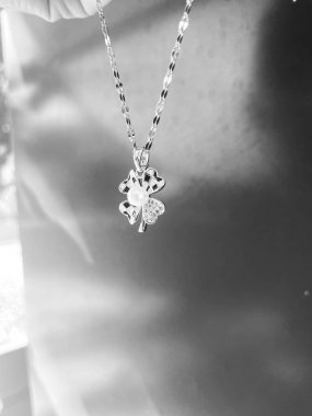 Lüks Altın ve Elmas Mücevher