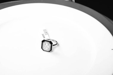 Lüks Altın ve Elmas Mücevher