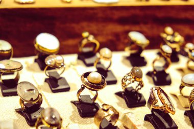 Lüks Altın ve Elmas Mücevher