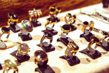 Lüks Altın ve Elmas Mücevher