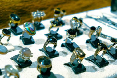 Lüks Altın ve Elmas Mücevher