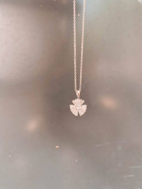 Lüks Altın ve Elmas Mücevher