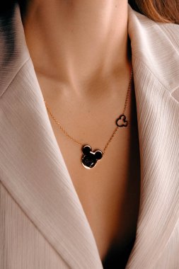 Lüks Altın ve Elmas Mücevher