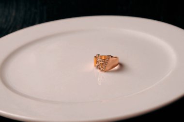 Lüks Altın ve Elmas Mücevher