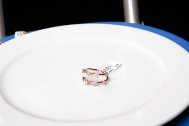 Lüks Altın ve Elmas Mücevher