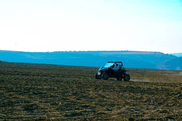 Helmet Sitting Atv Quad Bike Mountains — 스톡 사진