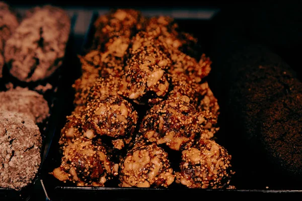 一组各种各样的饼干 巧克力片 燕麦葡萄干 白巧克力 — 图库照片