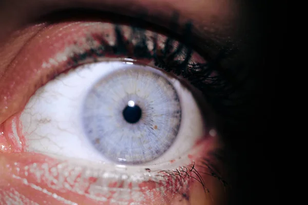 Piękne Makro Zbliżenie Ujęcie Głębokich Oczu Człowieka — Zdjęcie stockowe