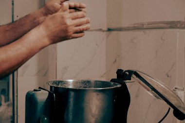 Geleneksel hindistancevizli tatlı baklavası. Ev yapımı fındıklı ve ballı baklava..