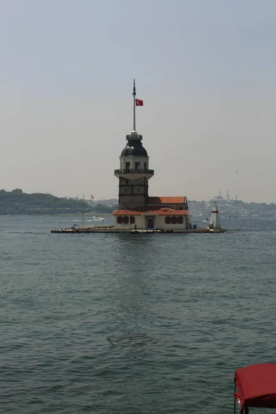 乙女の塔 イスタンブール トルコ Kulesiまた レアンドロスの塔として知られています — ストック写真