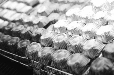 bir sürü değişik çikolatalı pralin