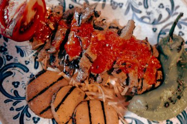 Masada nefis et yemeği. 