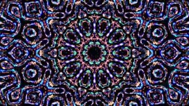Parlayan güzel soyut bir kaleydoskop, ince hareketleri düzenleyen parlak bir ışık.