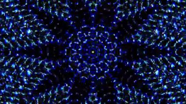 Parlayan güzel soyut bir kaleydoskop, ince hareketleri düzenleyen parlak bir ışık.