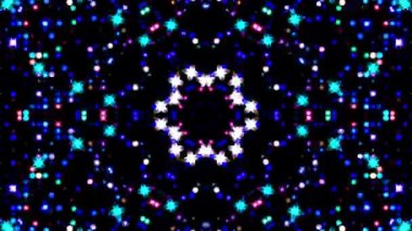 Parlayan güzel soyut bir kaleydoskop, ince hareketleri düzenleyen parlak bir ışık.