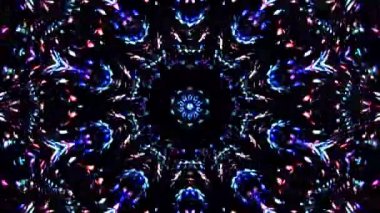 Parlayan güzel soyut bir kaleydoskop, ince hareketleri düzenleyen parlak bir ışık.