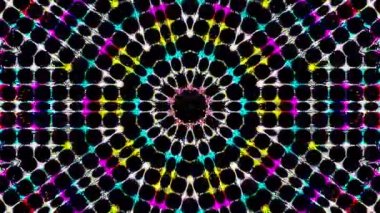 Parlayan güzel soyut bir kaleydoskop, ince hareketleri düzenleyen parlak bir ışık.