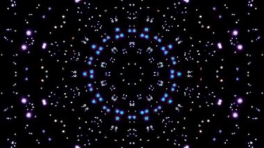 Parlayan güzel soyut bir kaleydoskop, ince hareketleri düzenleyen parlak bir ışık.