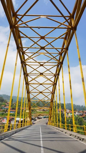 Big Yellow Kamojang Bridge Bridge Link Garut Bandung Beautiful Natural — Fotografia de Stock