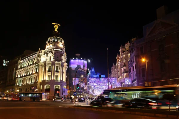 Madrid Spanien 2018 Natt Byggnaden Metropolis Korsningen Mellan Alcala Street — Stockfoto