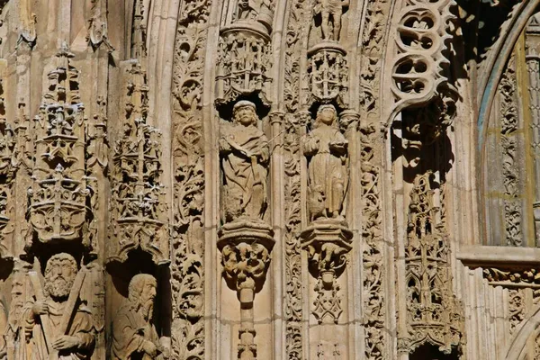 Каменные Рельефы Готической Архитектуры Церкви Святой Марии Santa Maria Real — стоковое фото