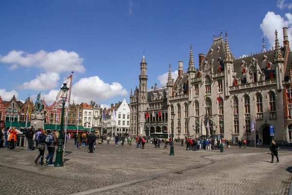 Брюгге Бельгия 2016 Провинциальный Суд Западной Фландрии Рыночной Площади Неоготическое — стоковое фото