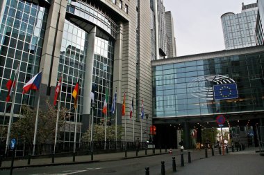 Brüksel, Belçika; 04 29 2016. Brüksel 'deki Avrupa Birliği Parlamentosu. Brüksel 'deki Leopold Alanının Binaları, bir AB parlamento binaları kompleksi.