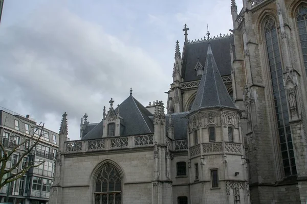 Церковь Пресвятой Богородицы Саблон Французски Notre Dame Sablon Брюсселе Бельгия — стоковое фото