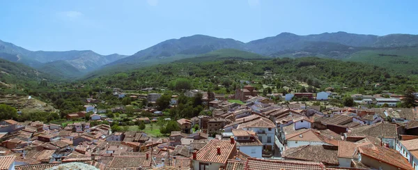 Vista Panorâmica Hervas Pequena Cidade Cáceres Estremadura Espanha Montanhas Serra — Fotografia de Stock