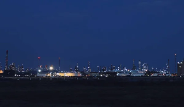 スペインのパロス フロンテーラ 2018年11月21日 セプサのラ リビダ石油化学精製所と大西洋銅の冶金施設 ライトアップされた沿岸工業地帯の夜景 — ストック写真