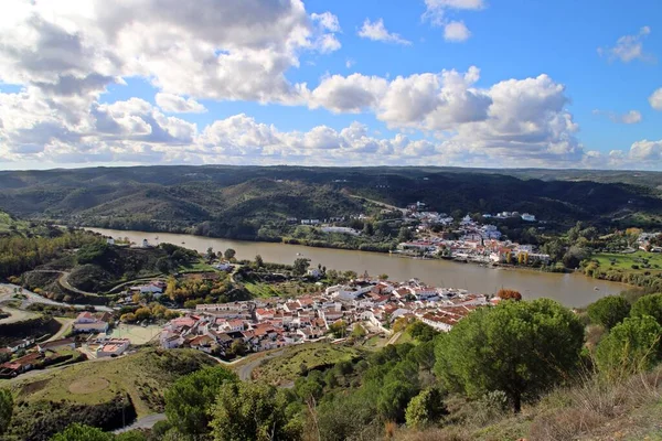 Sanlucar Guadiana Spain Alcoutim Portugal Two Towns Located Banks Guadiana —  Fotos de Stock