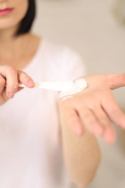 Kozmetik, ilaç, şifa ve güzellik.