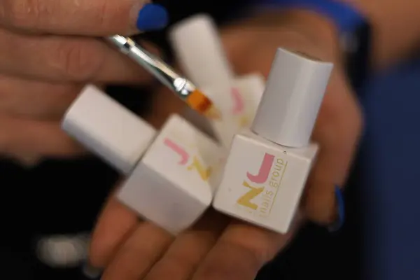 Manikür, manikür, güzellik salonu.