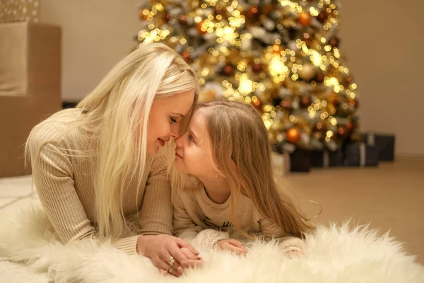 Noel tatili, mutlu aile