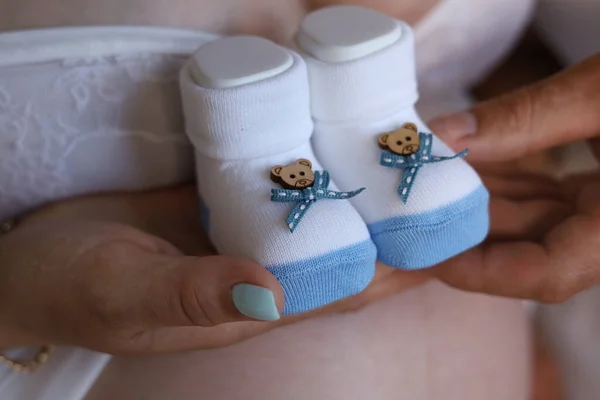 Pregnant Belly Maternity White Dress Baby Socks — Stock Photo, Image