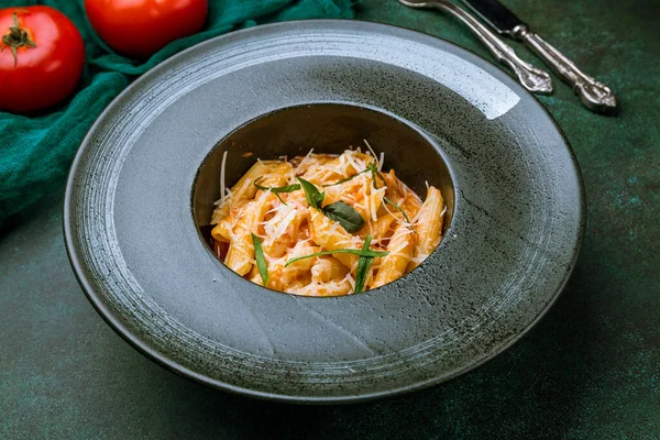 Lezzetli Makarna Penne Arabiata