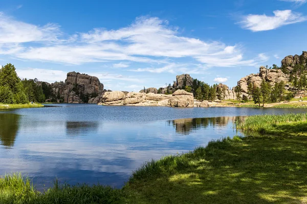 Nubes Reflejadas Sylvan Lake Custer State Park Región Black Hills — Foto de Stock