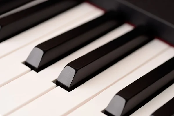 Primo piano tastiera per pianoforte — Foto Stock