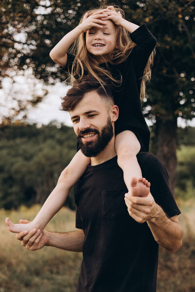 Portrait Father Child Stylish Father Beard Keeps His Arms Child — Stock Photo, Image