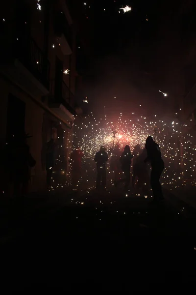 Correfoc Fester Typiskt Med Smällare Och Ljus Städerna — Stockfoto