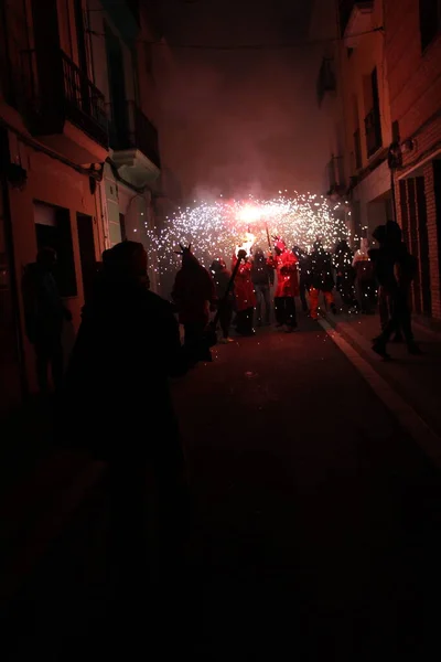 Fiestas Correfoc Típicas Con Petardos Luces Los Pueblos —  Fotos de Stock