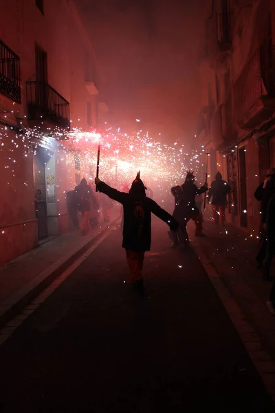 Correfoc Partileri Tipik Havai Fişekler Kasabalardaki Işıklar — Stok fotoğraf