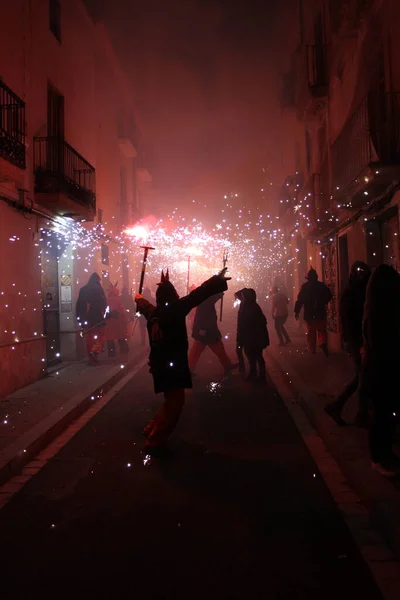 Correfoc Partileri Tipik Havai Fişekler Kasabalardaki Işıklar — Stok fotoğraf