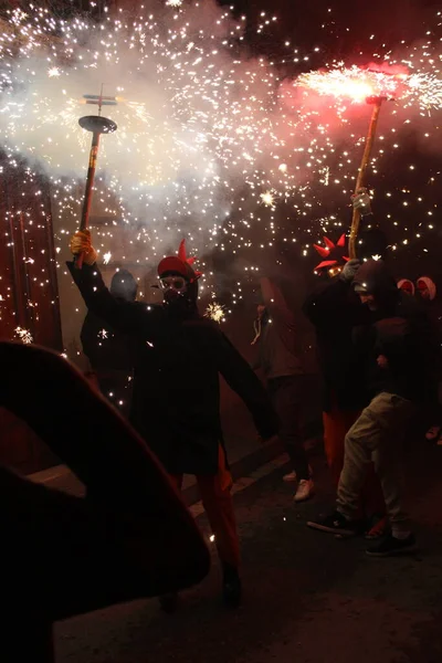 Correfoc Feesten Typisch Met Vuurwerk Verlichting Steden — Stockfoto