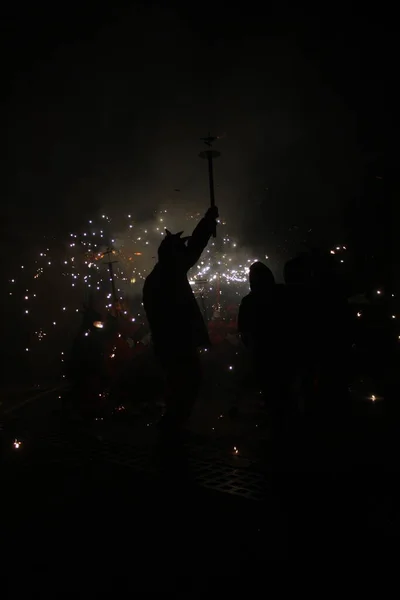 Correfoc Fester Typiskt Med Smällare Och Ljus Städerna — Stockfoto
