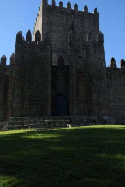Portekiz 'deki Castelo de Guimares ülkenin yedi harikasından biri.