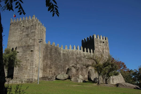 葡萄牙的Guimares城堡是该国七大奇迹之一 — 图库照片
