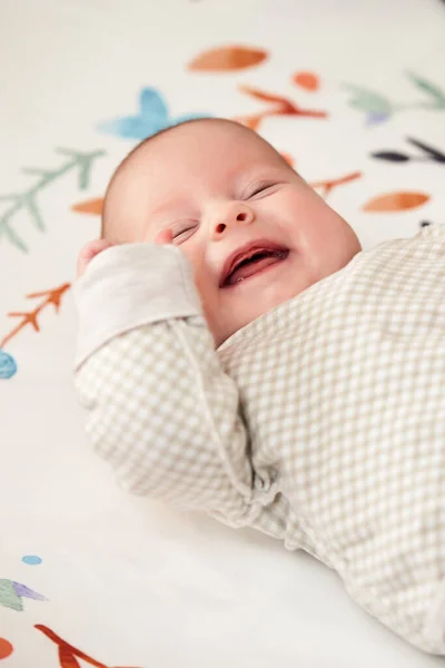 Happy Cute Newborn Baby Crib Home — Stock Photo, Image