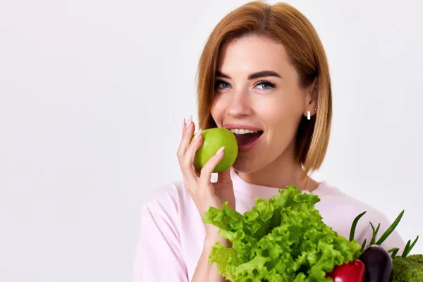 Smiling Caucasian Woman Holds Paper Bag Vegetables Green Apple White — Stockfoto