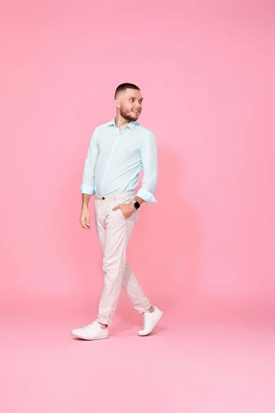 Handsome Happy Man Walks Isolated Pink Background Vacation Summer — Photo